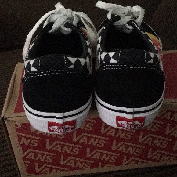 Old skool flame vans - Picture 2 of 4